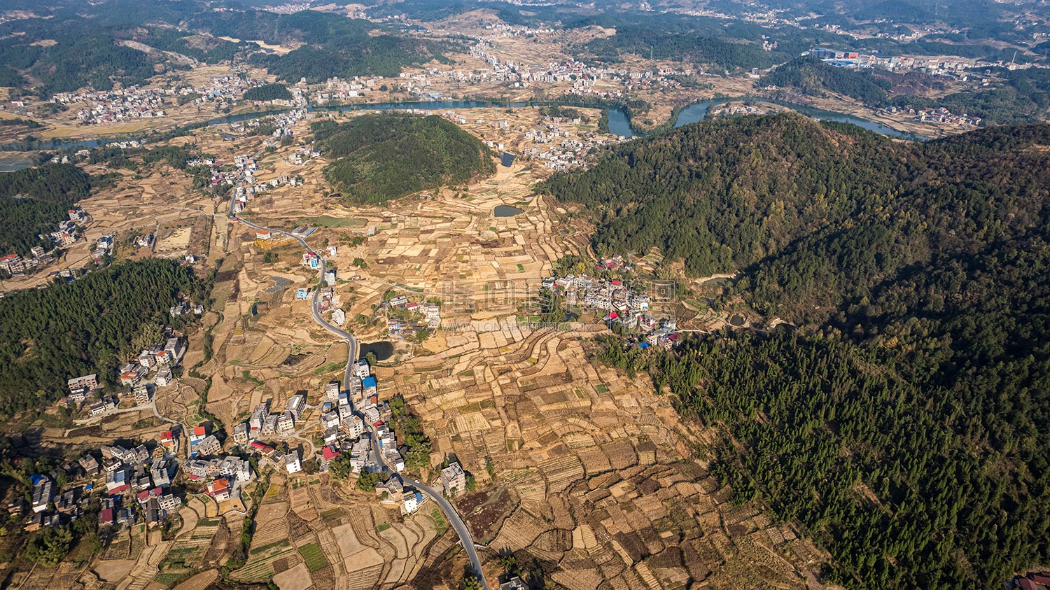 新新高速隆回出口，建设中