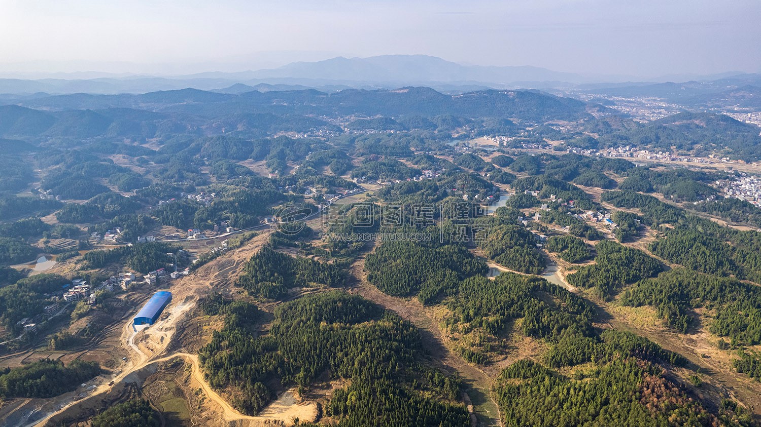新新高速隆回出口，建设中