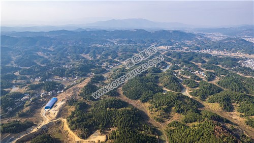 新新高速隆回出口，建设中