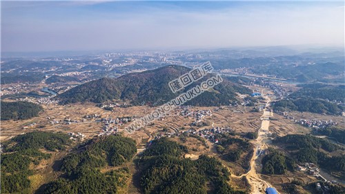 新新高速隆回出口，建设中