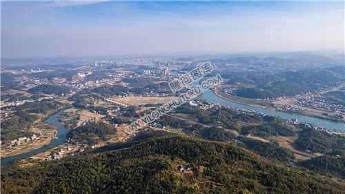 新新高速隆回出口，建设中