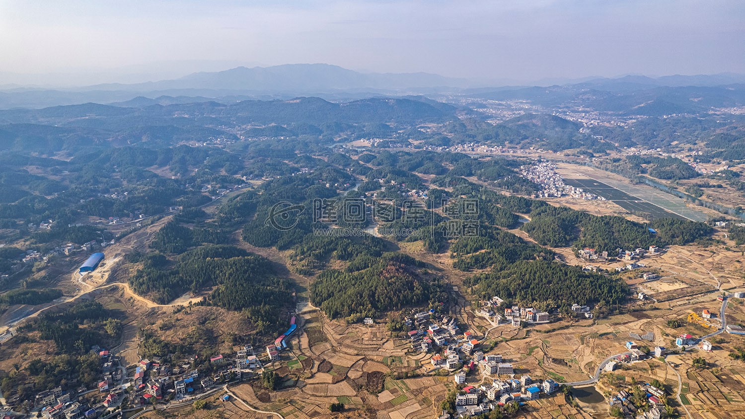 新新高速隆回出口，建设中