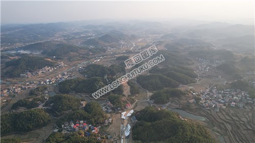 新新高速屋主塘枢纽，建设中