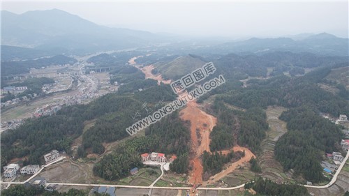 新新高速金石桥互动，建设中