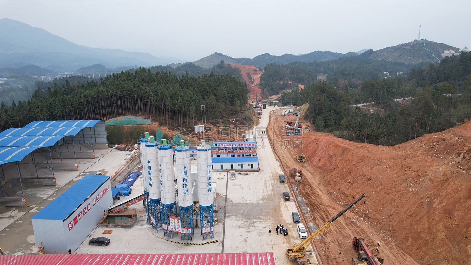 新新高速金石桥互动，建设中