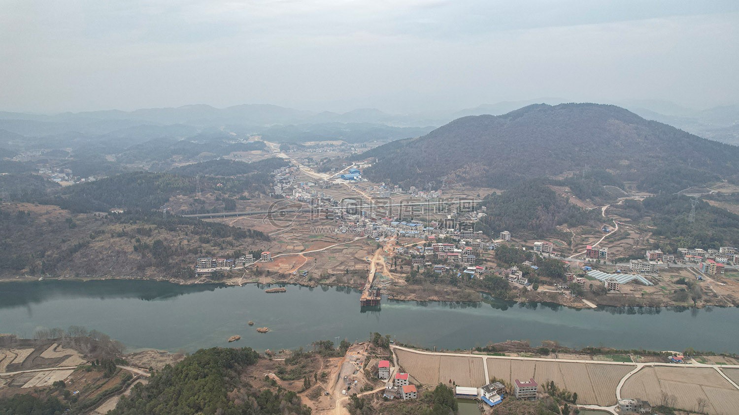 赧水特大桥，火热施工中