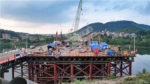 赧水特大桥施工桥梁已开通，火热施工中