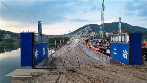 赧水特大桥施工桥梁已开通，火热施工中