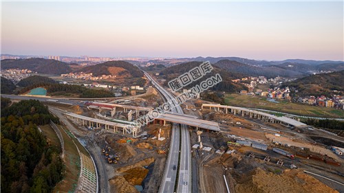 下面沪昆高速线