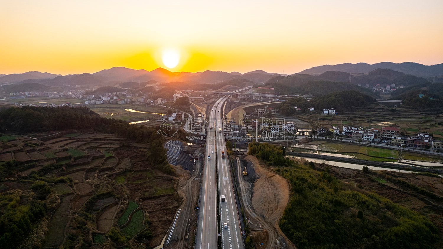 沪昆高速隆回县城方向