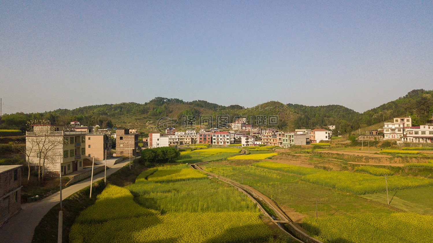 石笋寨,一座像春笋的石山!