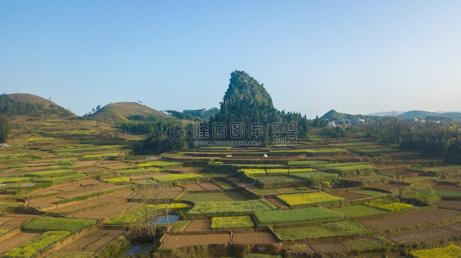石笋寨,一座像春笋的石山!