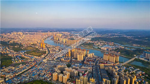 隆回全景航拍，县城全景