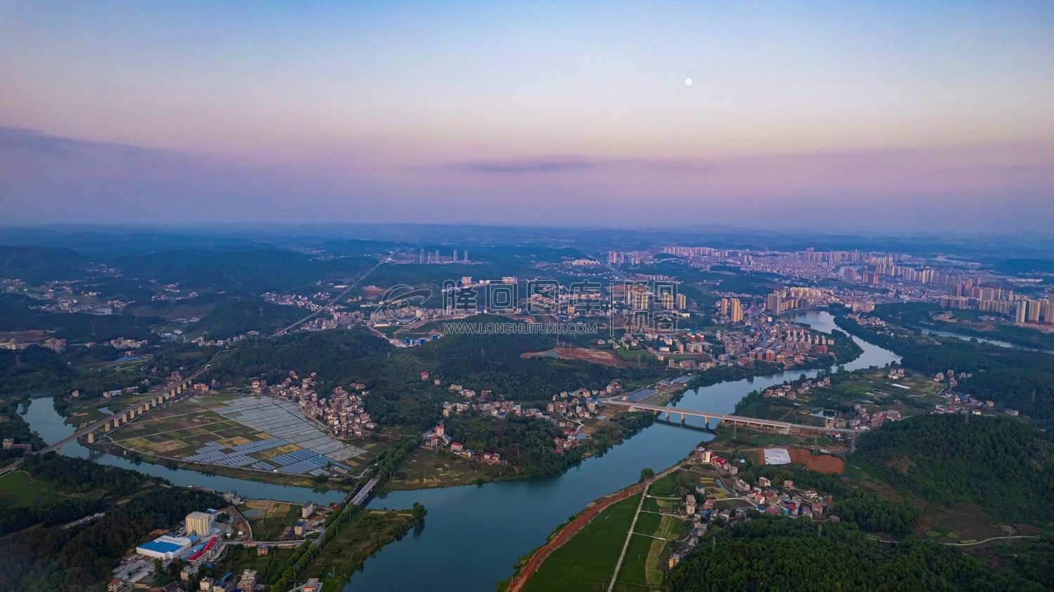 隆回全景航拍，县城全景