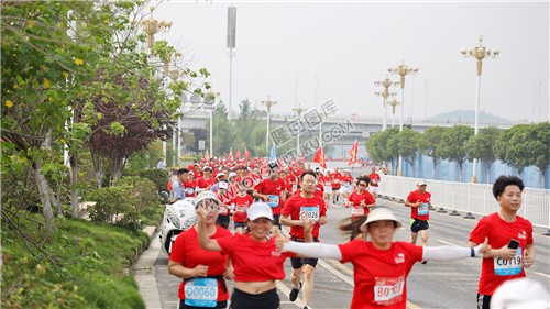 早安隆回健康跑开跑