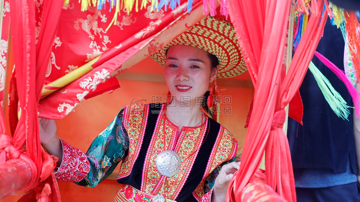 白水洞花瑶婚俗文化