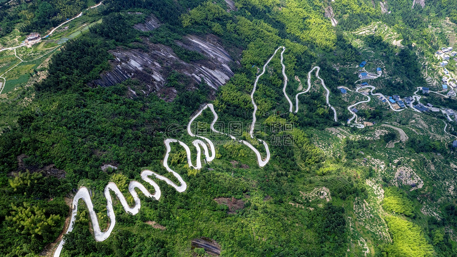 白水洞36拐公路-红军精神路