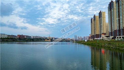 隆回县城赧水河岸风光