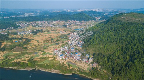 石梁村