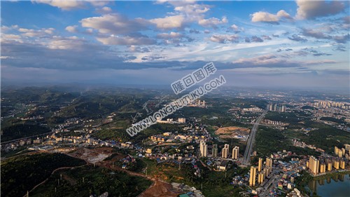 隆回全景航拍，县城全景