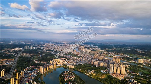 隆回全景航拍，县城全景