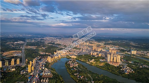 隆回全景航拍，县城全景