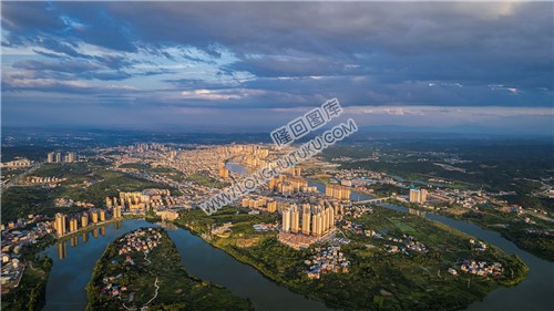 隆回全景航拍，县城全景