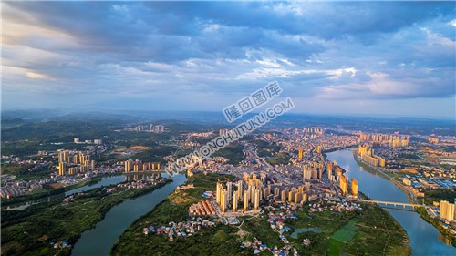 隆回全景航拍，县城全景