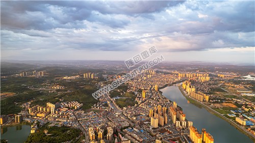 隆回全景航拍，县城全景