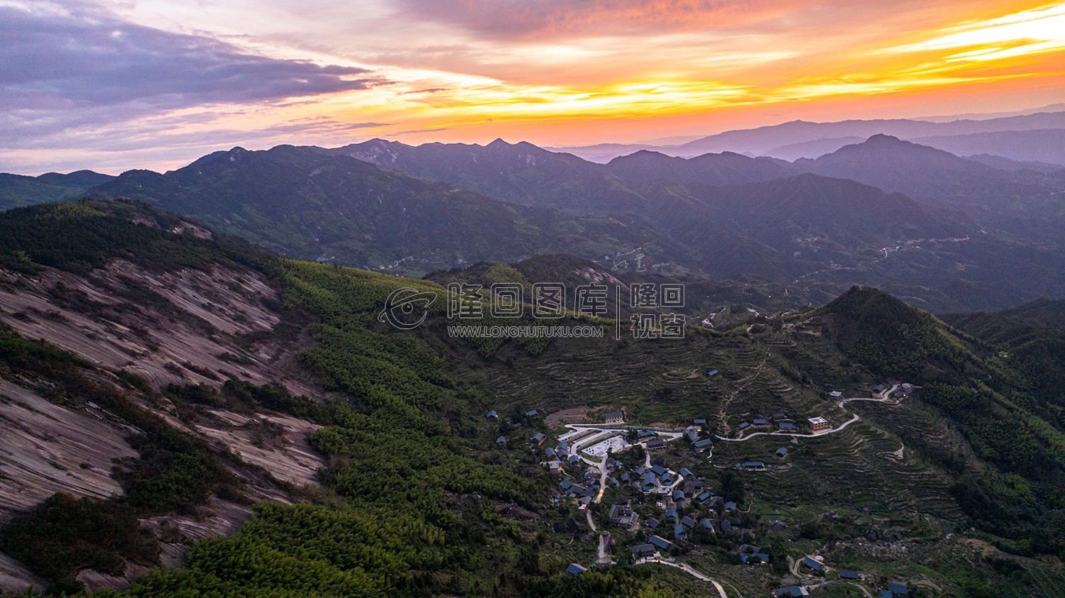 大托村的火烧云