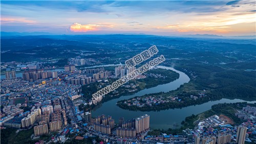 隆回城西总站区域日落场景
