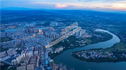 隆回城西总站区域日落场景