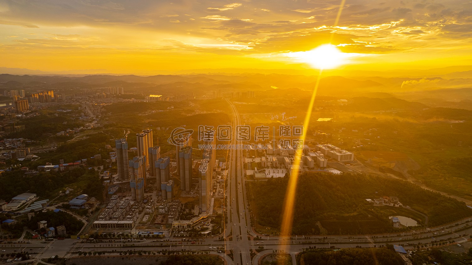 隆回县城火烧云夕阳日落美景