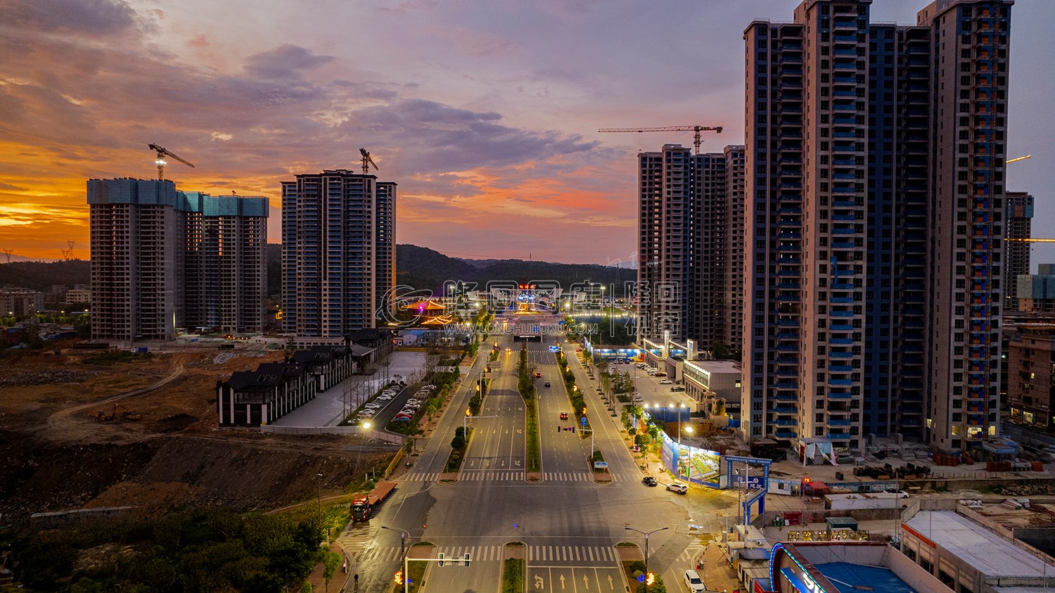 隆回县城火烧云夕阳日落美景