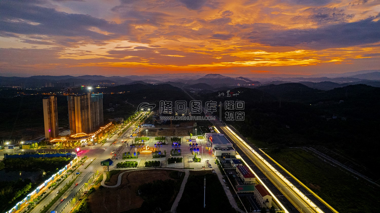 隆回县城火烧云夕阳日落美景