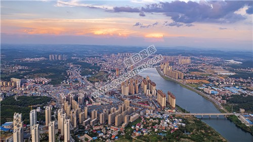 隆回城西看县城全景