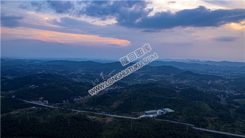 隆回城西看县城全景