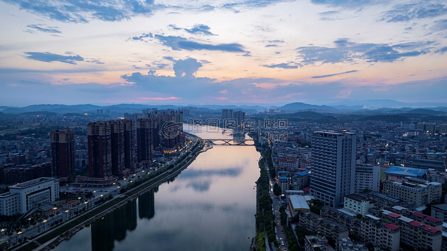 赧水河畔的隆回人民医院