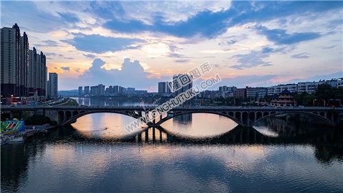 隆回大桥河岸落日风景