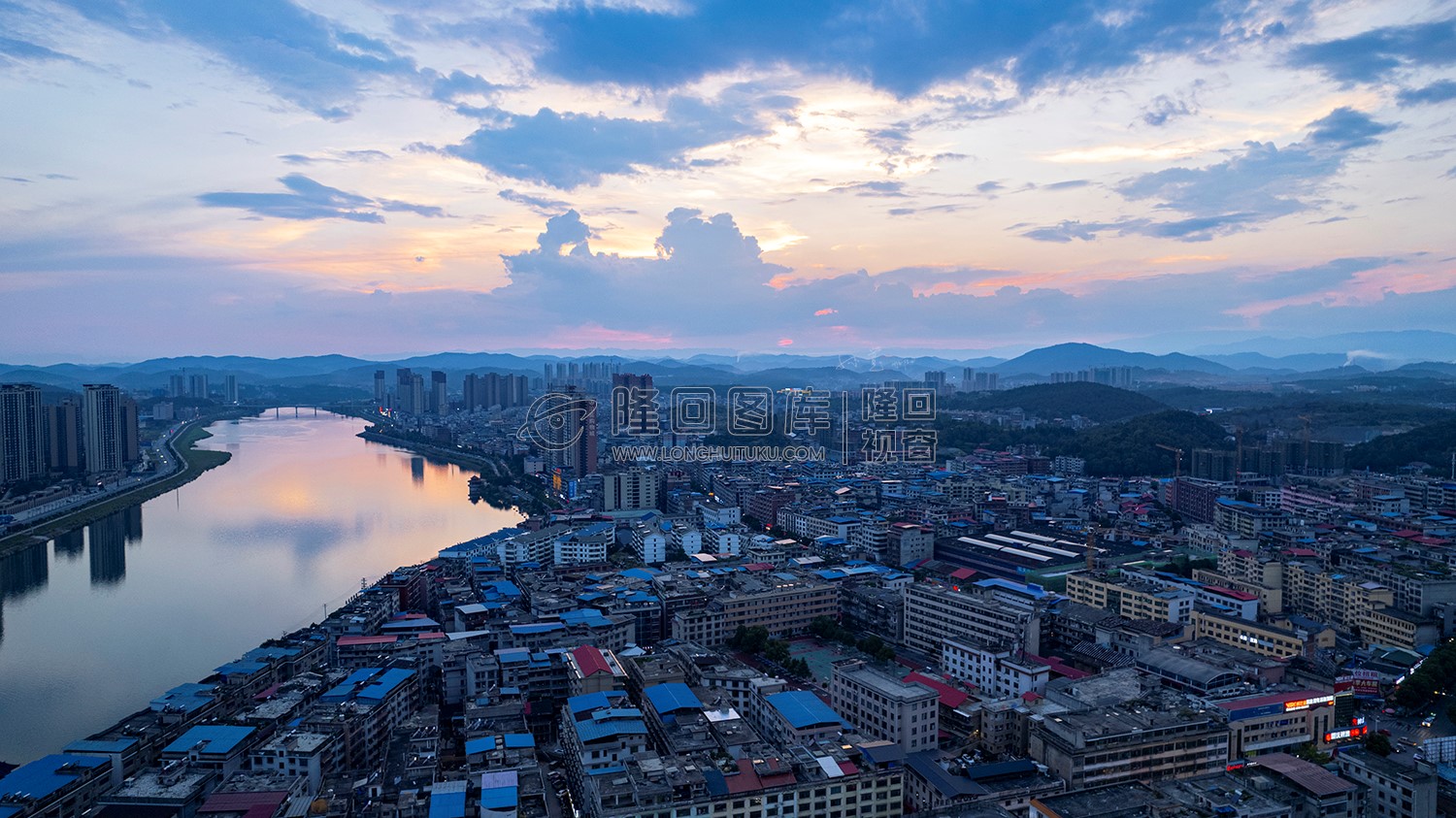 隆回大桥河岸落日风景