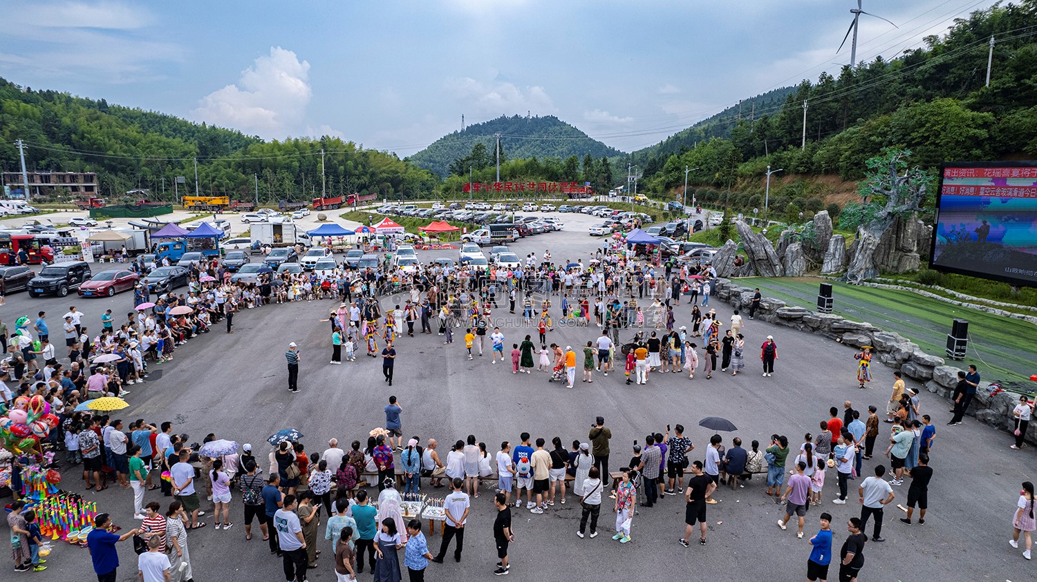 隆回花瑶帽游客中心