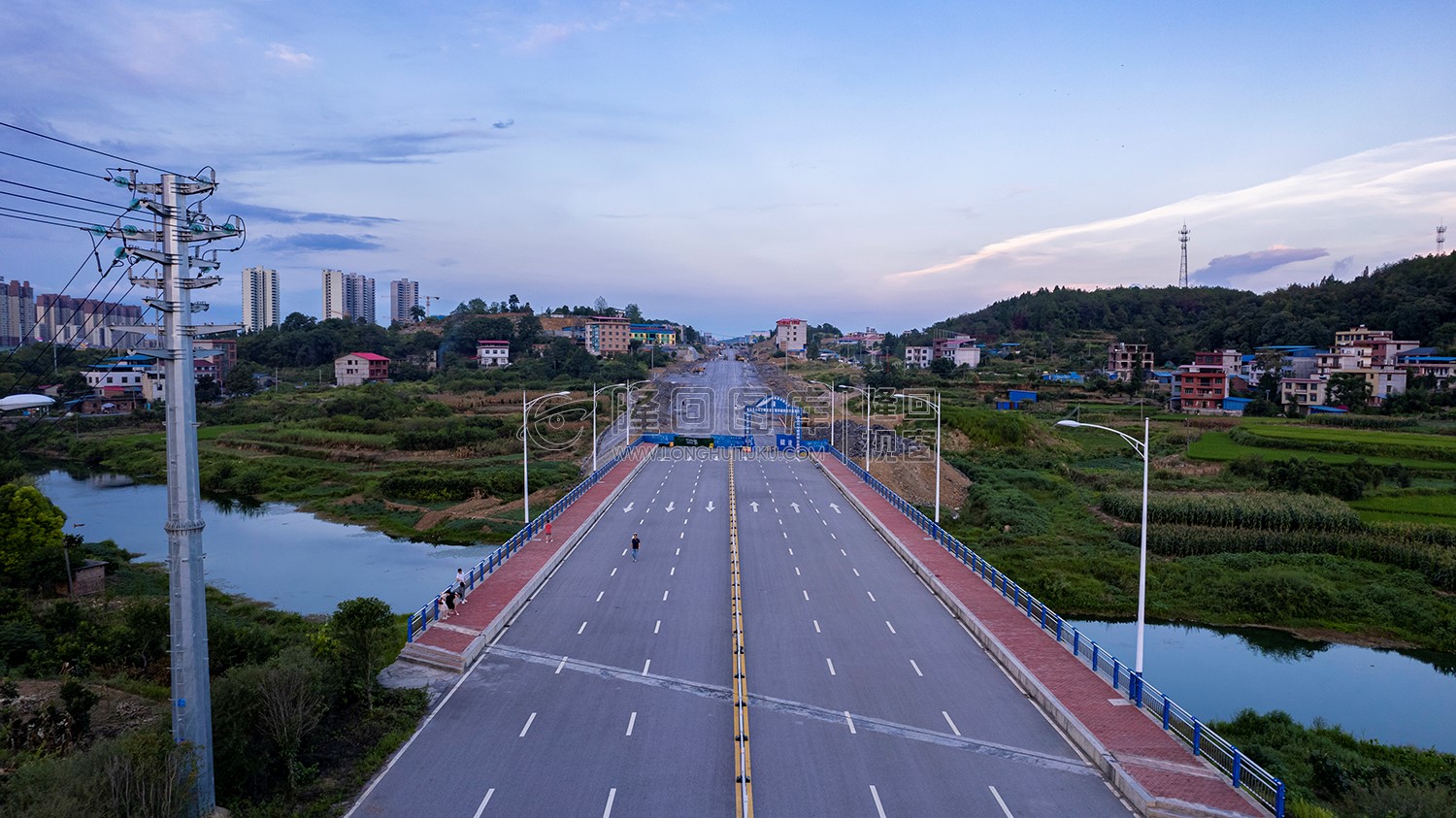 隆回环城南路，修建中