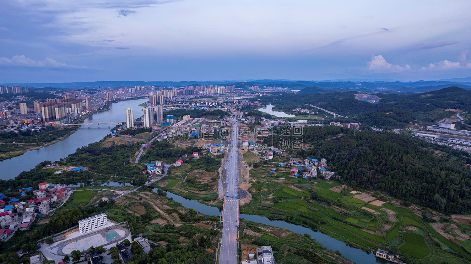 隆回环城南路，修建中