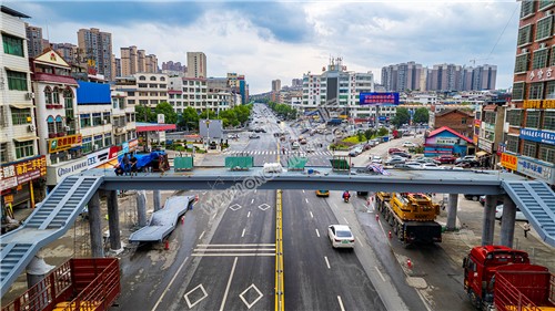 隆回九龙学校人行天桥