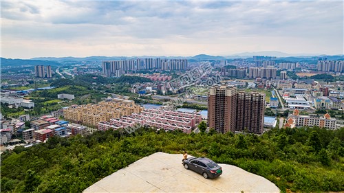 罗家大岭看隆回县城全景