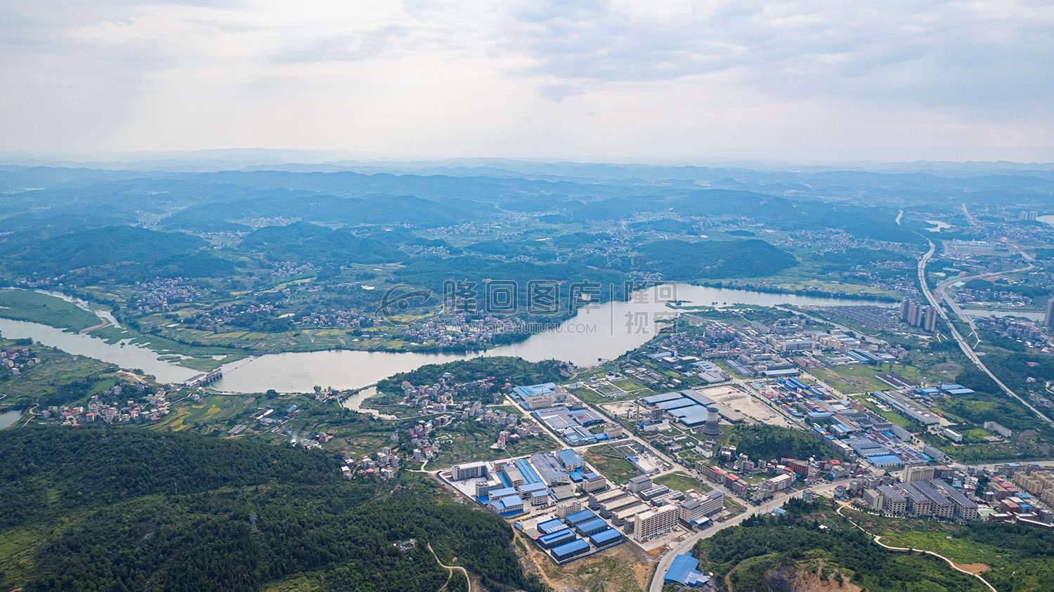 罗家大岭看隆回县城全景