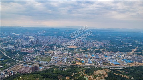 罗家大岭看隆回县城全景