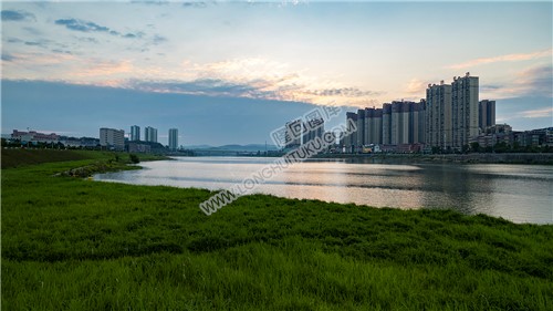 隆回碧桂园河岸草坪