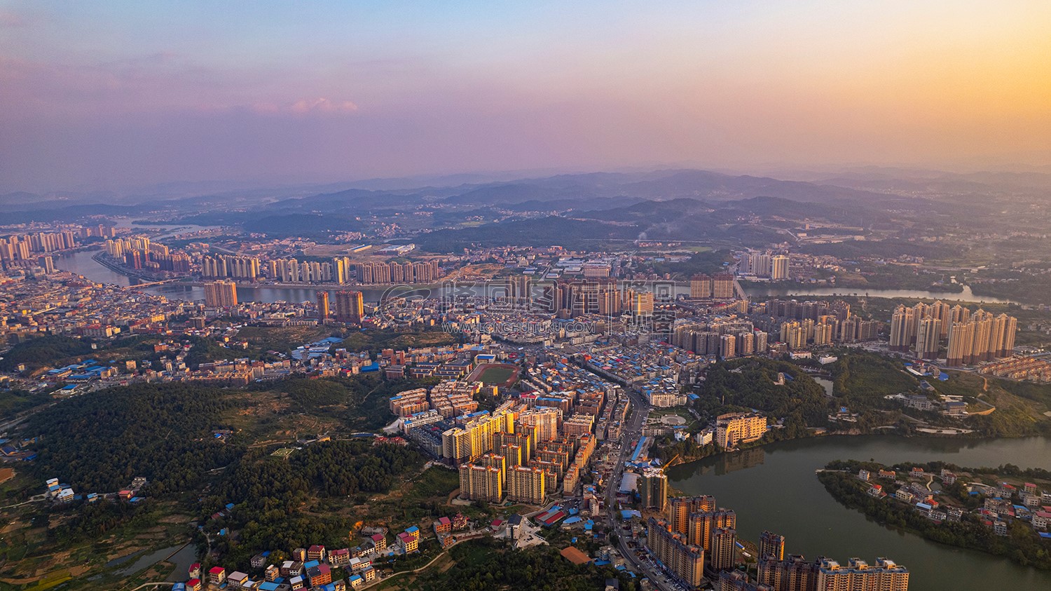 隆回县城夕阳风光