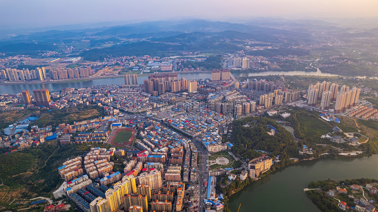 隆回县城夕阳风光